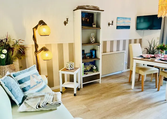 Solund - Sonne Im Herzen - Ruhige Und Sonnige Ferienwohnung Mit Terrasse Und Garten Nahe Strand Und Ostsee