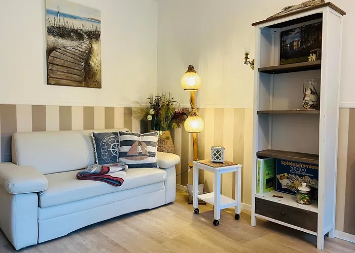 Solund - Sonne Im Herzen - Ruhige Und Sonnige Ferienwohnung Mit Terrasse Und Garten Nahe Strand Und Ostsee
