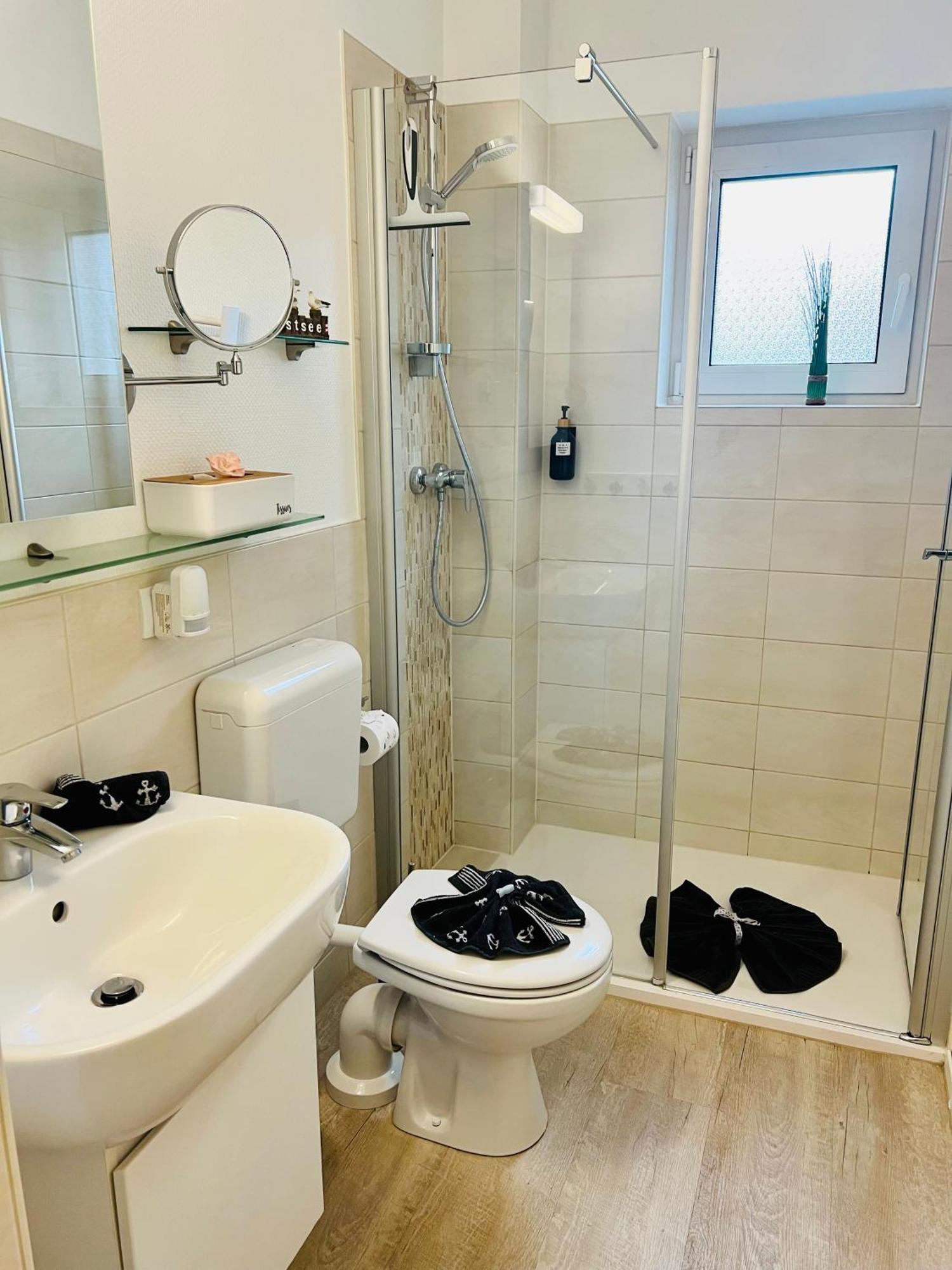 Apartment Solund - Sonne Im Herzen - Ruhige Und Sonnige Mit Terrasse Und Garten Nahe Und Ostsee *